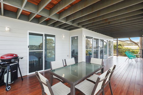Hillcrest Views Of Wagonga - Australia Accommodation 3