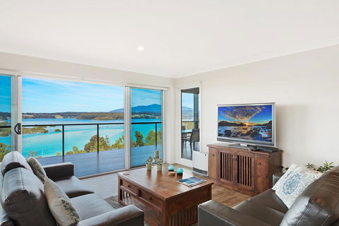 Hillcrest Views Of Wagonga - Australia Accommodation 0