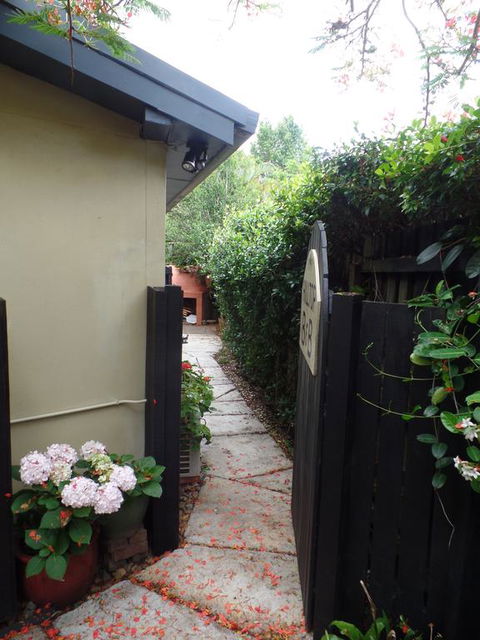 Hilltop B&B - Australia Accommodation 3