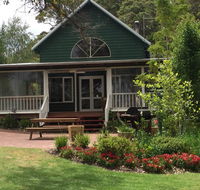 Hillview Chalet - Australia Accommodation