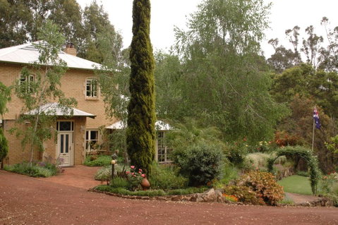 Holberry House - Australia Accommodation 1