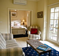Holly Lane Mews - Australia Accommodation