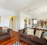 Homely Pembroke On The Park Cottage - Australia Accommodation
