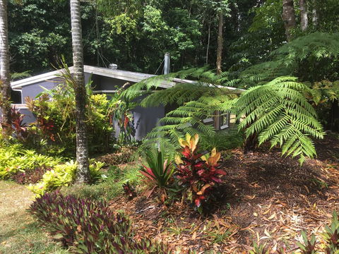 Honeybee House - Australia Accommodation 0