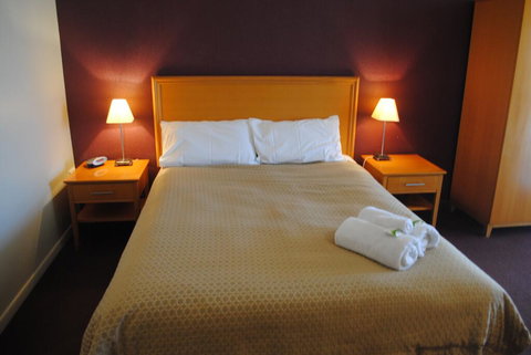 Horse & Jockey Hotel Motel - Australia Accommodation 1