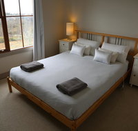 Ironstone Views - Australia Accommodation