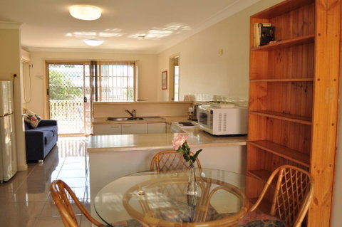 Isla House PA - Australia Accommodation 3