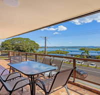 Island View 4 -Opposite Wallis Lake - Australia Accommodation