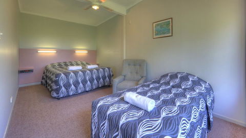 Jacaranda Motor Lodge - Australia Accommodation 1