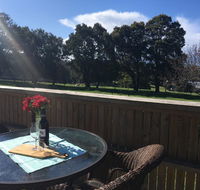 Jacaranda Retreat. Refreshing Recharge Relax  - Australia Accommodation