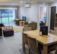 Jewel in the Crowne - Australia Accommodation