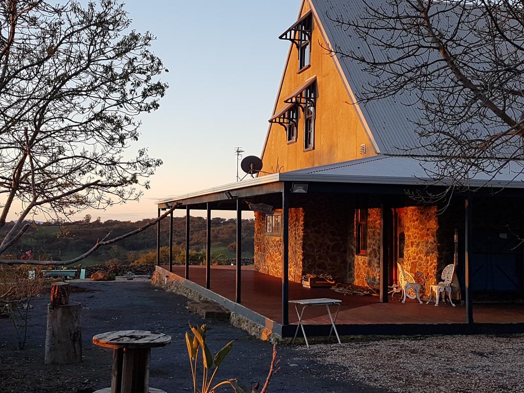 Newlyn VIC Australia Accommodation