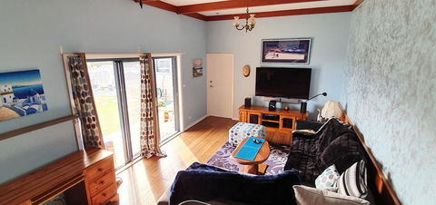 JUST-4-YOU! Amazing Sea Views, WIFI, Fullly Air-conditioned, King Bed - Australia Accommodation 0