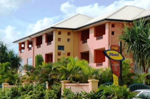 Kacy's Bargara Beach Motel - Australia Accommodation 1