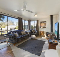 Katisha Cottage - pet friendly and close to town - Australia Accommodation
