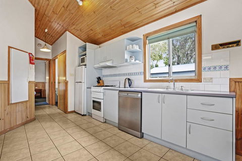 Kendalls Beach Holiday Park - Australia Accommodation 2