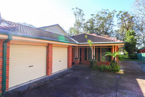 Kingfisher LakeHouse - Australia Accommodation 2