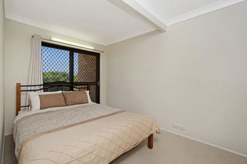 KINGSCLIFF HOLIDAY HOME ON THE HILL - SYD'S VIEW - Australia Accommodation 0