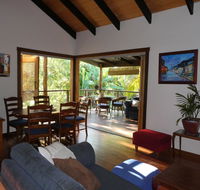 Kookaburra Cottage at Uralba Eco Cottages - Australia Accommodation