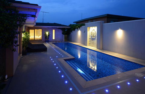 Kraimorie Large Family Beach House With Pool, Superb Water Views, Pool, And Games Room - Australia Accommodation 0
