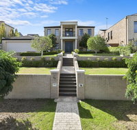 Kyeema Executive 50 - Australia Accommodation