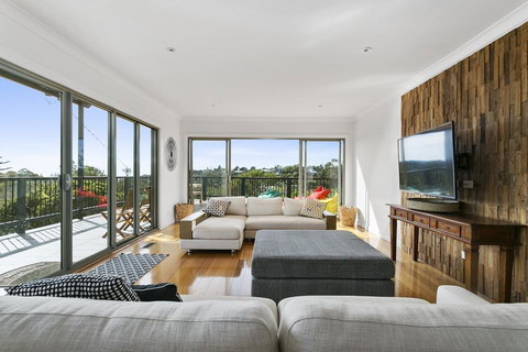 L'Ciabot- Sea View Tranquility - Australia Accommodation 1