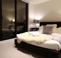 La Maison Sky Garden 3 Bedrooms Apartment - Australia Accommodation