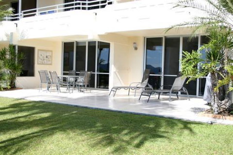 Lagoon 005 - Australia Accommodation 0