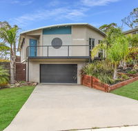 Lake House - Australia Accommodation