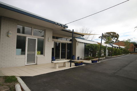 Lake Munmorah Motel - Australia Accommodation 1