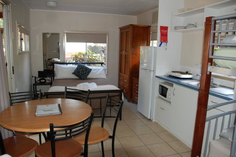 Lake Placid Tourist Park - Australia Accommodation 3