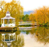 Lakeside Cottage Luxury BB - Australia Accommodation