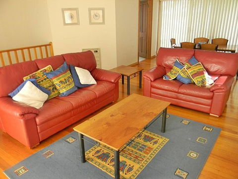 LAKESIDE2 - Australia Accommodation 1