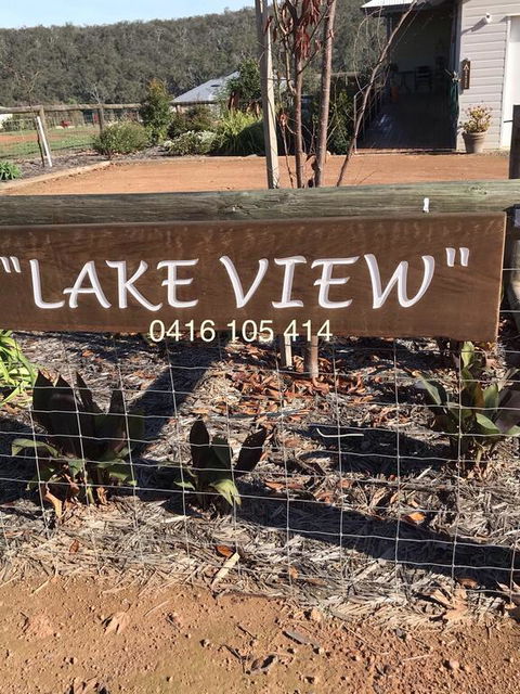 Lakeview - Australia Accommodation 3