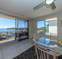 Laman Lodge Unit 5 15 Laman Street - Australia Accommodation