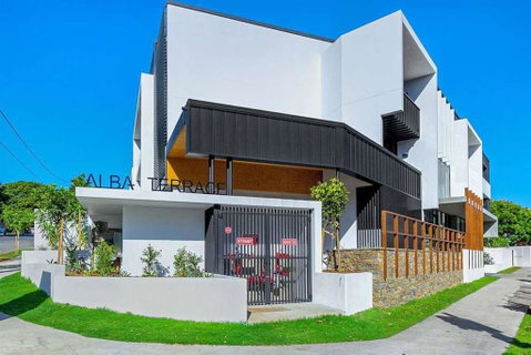 Large Space 2 BED APT Near Brisbane Airport - Australia Accommodation 0