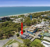 LAVISH BEACH HOUSE ON THE SURF SIDE - Australia Accommodation