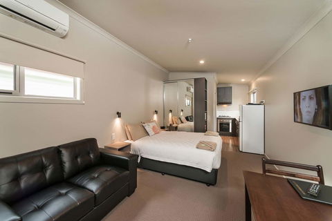 Leisure Ville Holiday Centre - Australia Accommodation 0