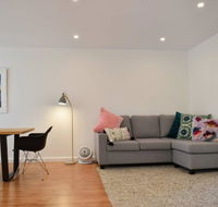 Light And Airy North Bondi Apartment - Australia Accommodation