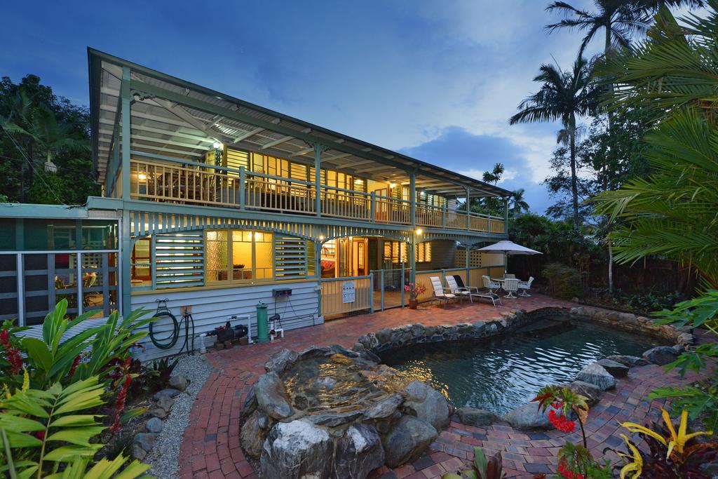 Stratford QLD Australia Accommodation