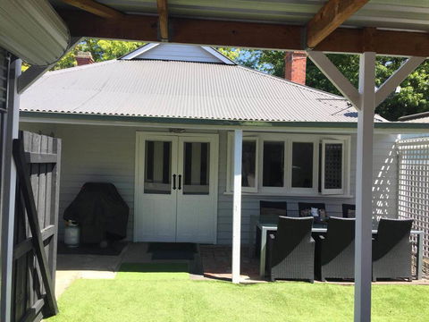 Lucy's Cottage - Australia Accommodation 3