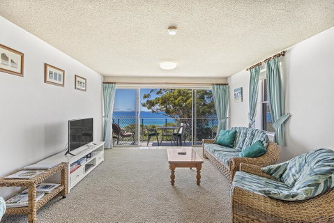 Luskin Lodge, Unit 10/29 Weatherly Close - Australia Accommodation 3