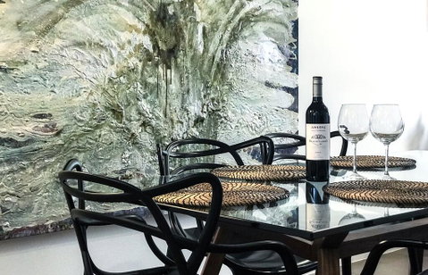 LUXE - Park Views, Wine, Wifi, Netflix, Garage, PETS Ok! - Australia Accommodation 3