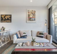 LUXURIOUS RIVERSIDE RESORT STYLE APARTMENTPOOLSPAGYMROOFTOP WITH CITY VIEWS - Australia Accommodation