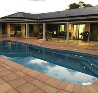 Luxury 4 bedroom apartment - Australia Accommodation