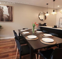 LUXURY Davcorp Executive Rentals - Free Wifi Wine Netflix and Parking in Brompton - Australia Accommodation