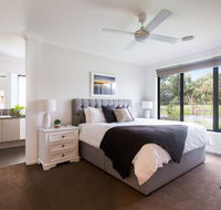 Luxury Escape in Ocean Grove - Australia Accommodation