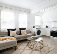Luxury Escape in Bellevue Hill Apartment - Australia Accommodation