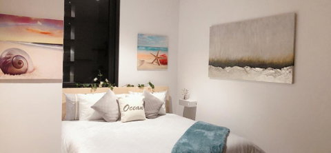 LUXURY KING APARTMENT PARRAMATTA CBD 1 MIN FROM STATION & WESTFIELD Sleeps 4 - Australia Accommodation 1