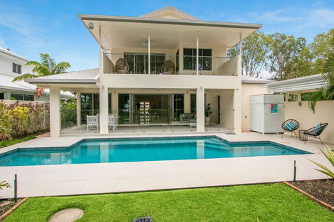 Luxury Living On The Beachfront - Australia Accommodation 0